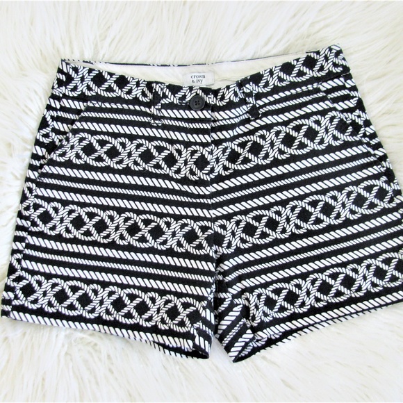 Crown & Ivy navy blue/white  shorts - Picture 4 of 6